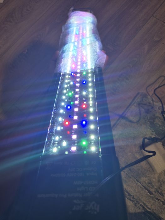 Lampa acvariu Hygger HG957, 48W cu bracheti, 75 cm, noua