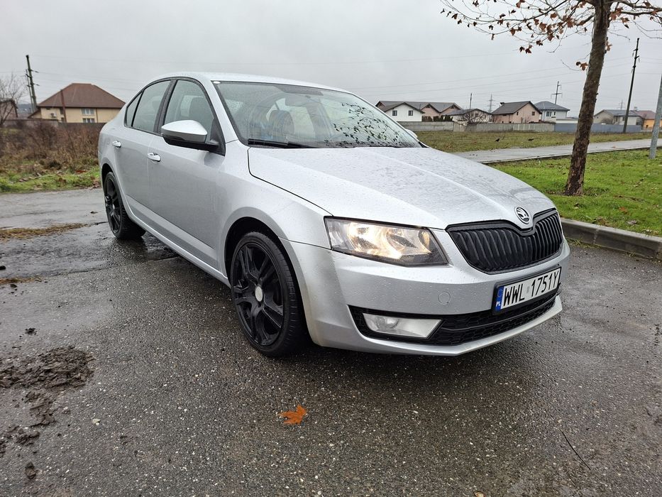 Vând Skoda Octavia  3
