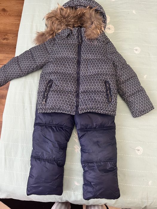 Продам зимний комбинезон