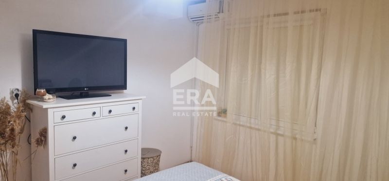 Ексклузивна триетажна обзаведена къща за продажба, район "Аспарухово",