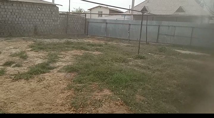 Уй сатылады 8март 75