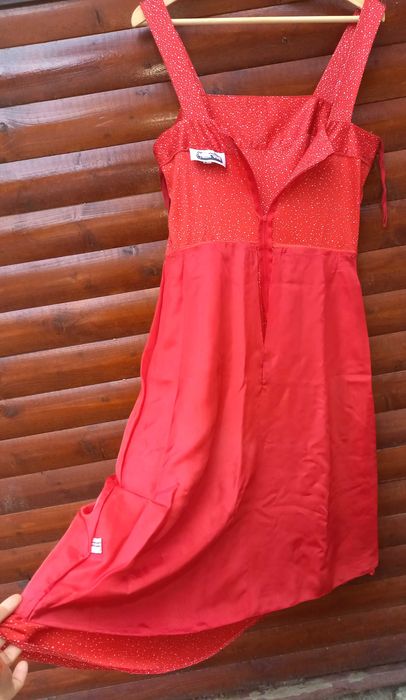 Rochie roșie cu picouri,  plisata  vintage