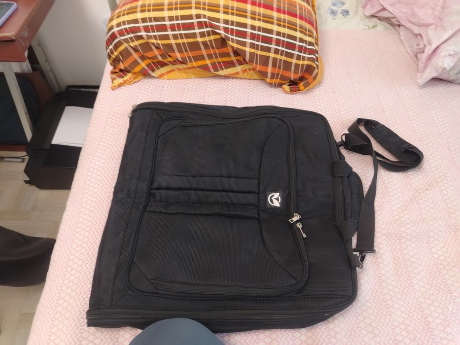 дорожный чехол или сумка,