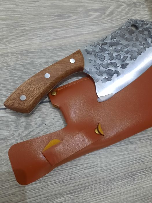 Новый топорик в чехле