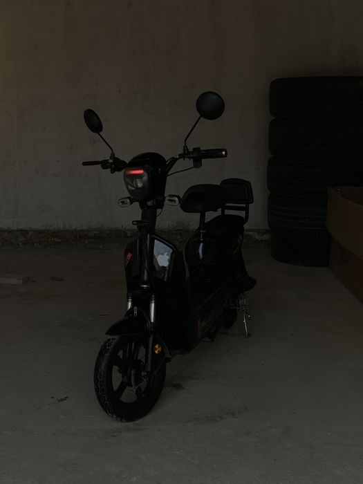 Электроскутер,ск8-sk8