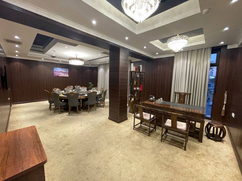 Готовый Бизнес 1240м² Вдоль дороги в Центре