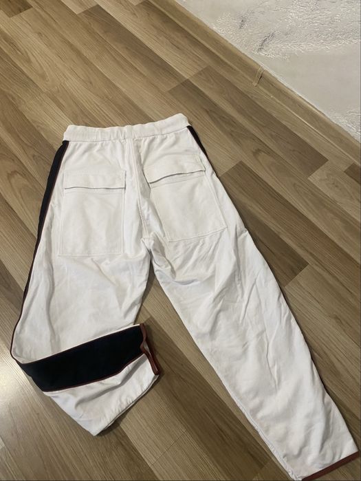 Pantaloni made by society