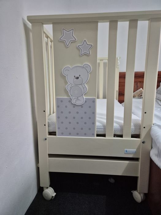Pătuț bebe Azzurra – lemn, co-sleeping, bej, cu 2 saltele incluse