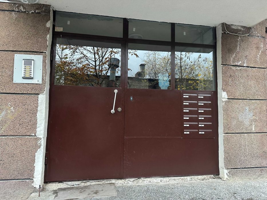 Дава се под наем Тристаен апартамент в София, Полигона - 64 кв.м за 599 € - Снимка #21