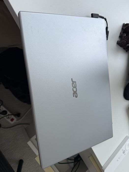 Продам Acer Aspire 3 ноут бук