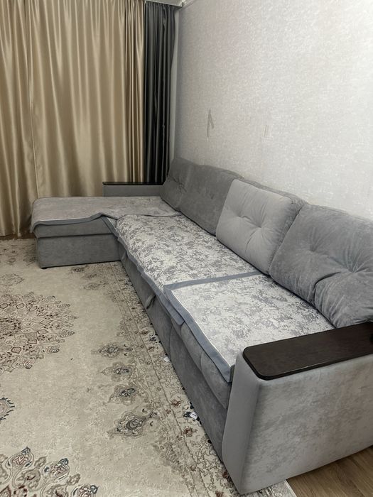 Продается диван 4м