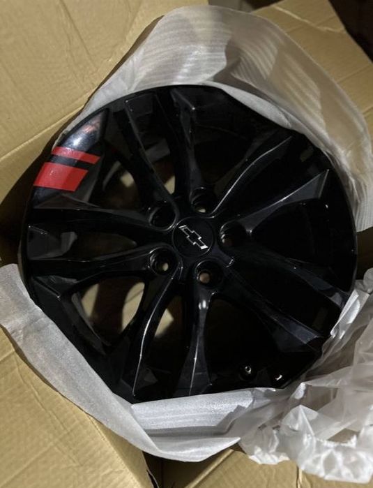 Diska 17r red line malibudan yechilgan