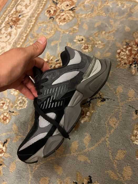 Vand new balance 9060