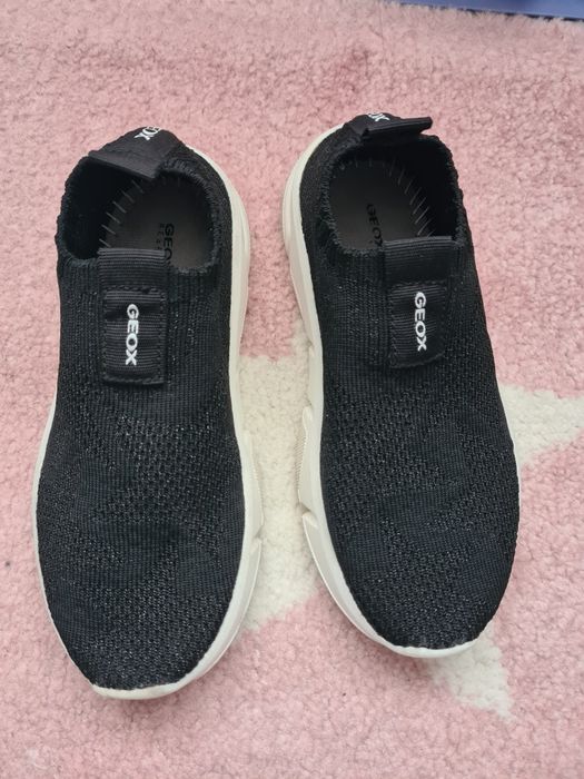 Pantofi Geox 29 cu 19 cm interior