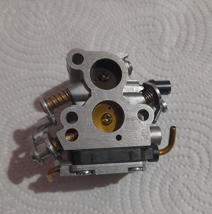 Carburator husqvarna 236
