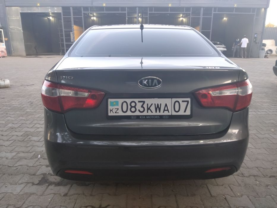 Киа рио 2012 г. Автомат.