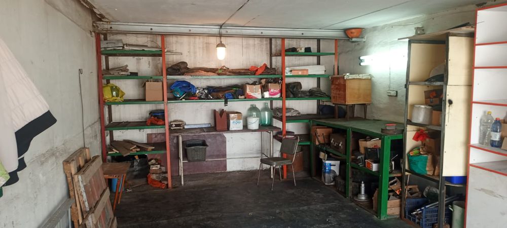Продам гараж 1 общество
