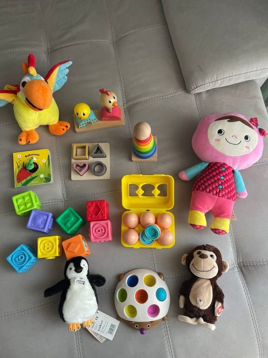 Lot jucarii 6-18 luni