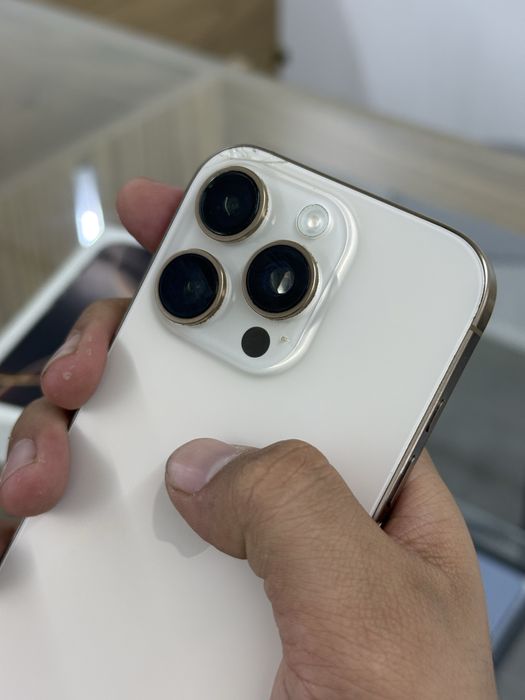 iphone 16 pro оригинал почти даром