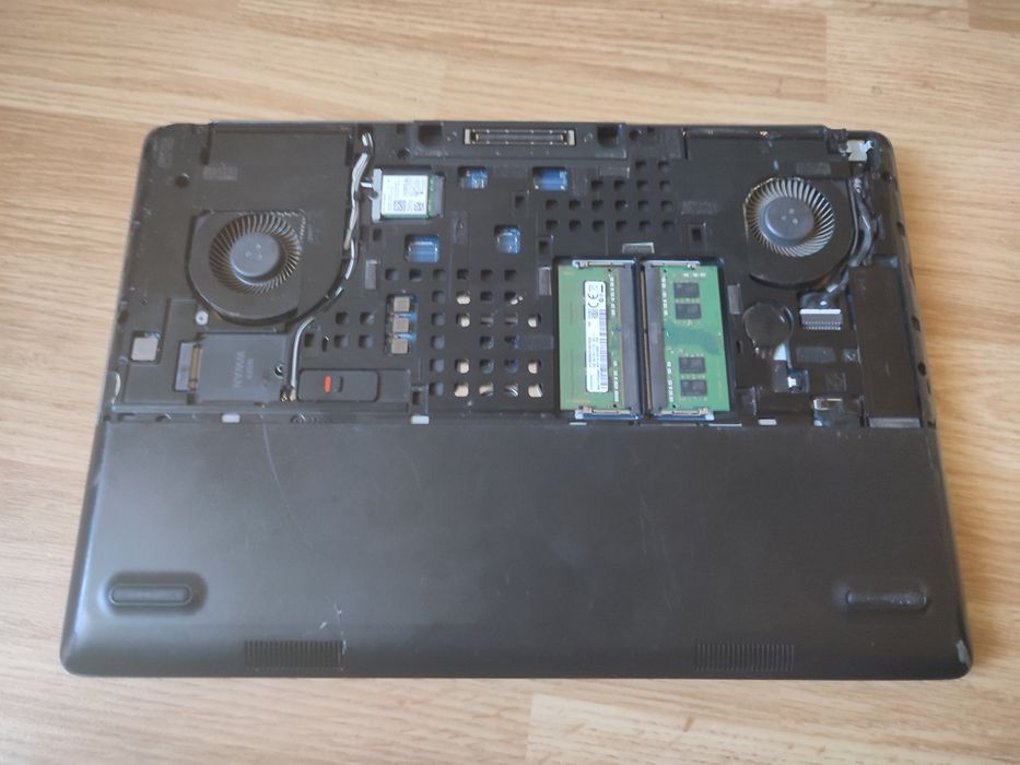 Laptop Workstation Gaming Editare Dell Precision 7510 - i7-6820HQ 16gb