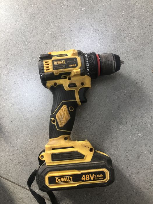Шуруповерт Dewalt (A4)