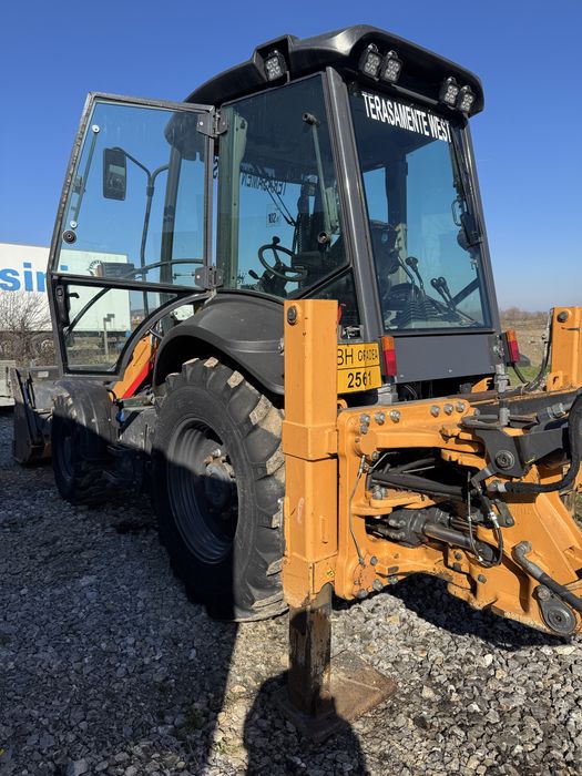 Buldoexcavator Case 580 ST 2019