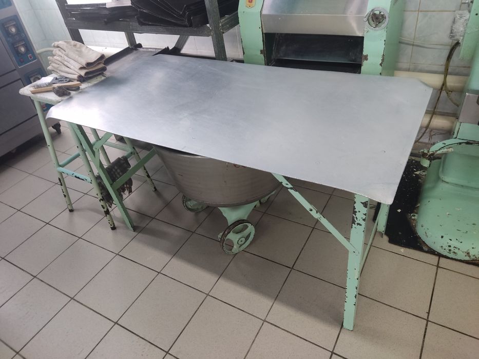 Продам столы рабочие