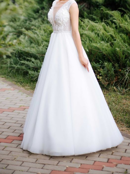 Rochie de mireasa A-line, mărimea XS- crinolină inclusă