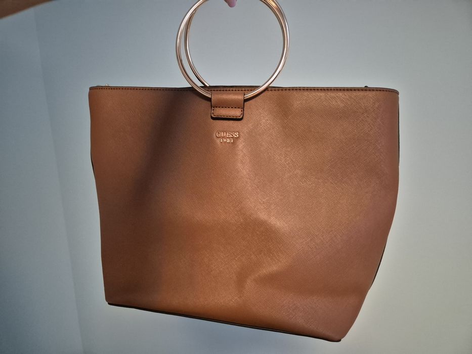 Употребявана чанта Guess