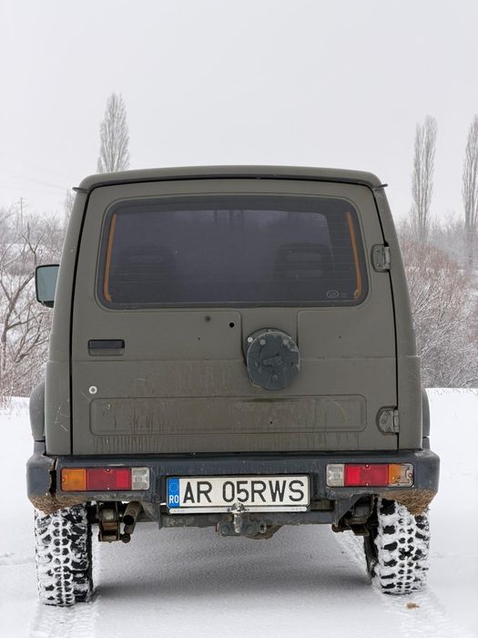 Vând Suzuki samurai