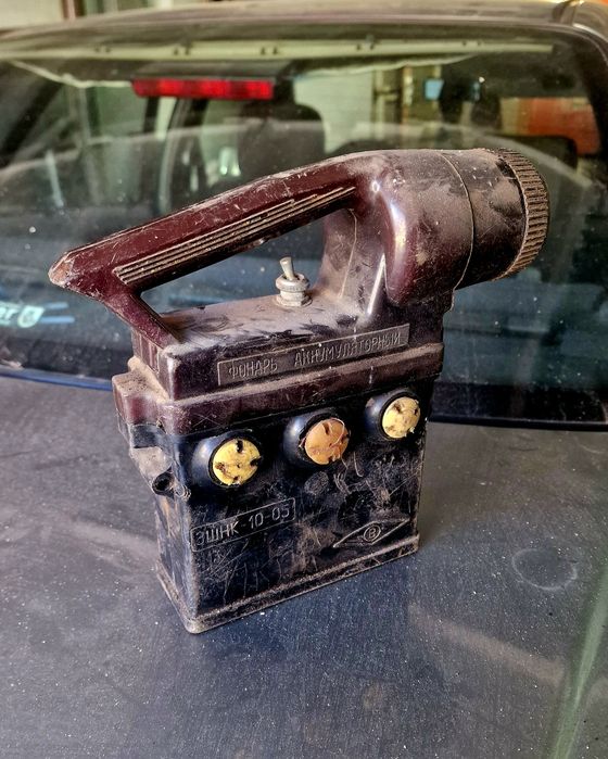 Фонарь аккумуляторный