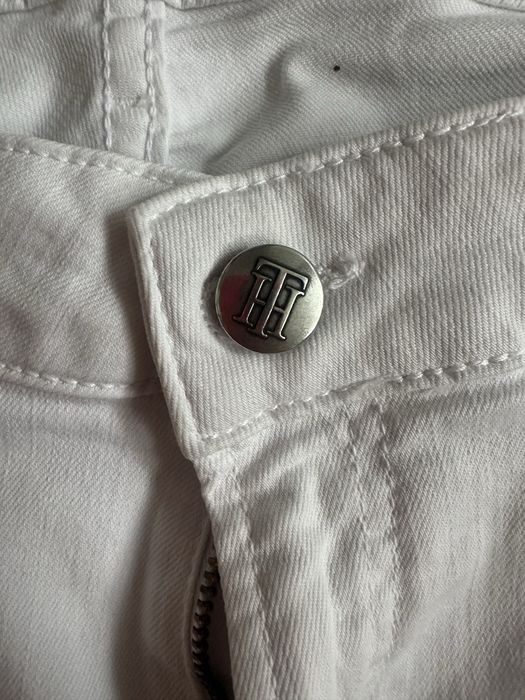Бели дамски дънки Tommy Hilfiger