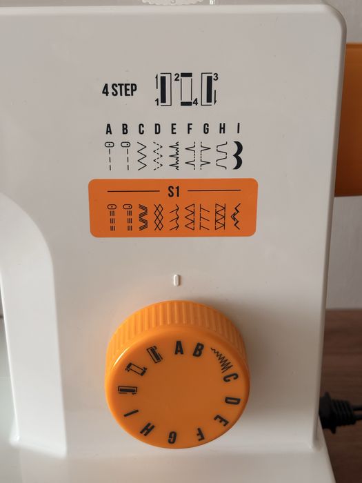 Продам швейную машинку б/у