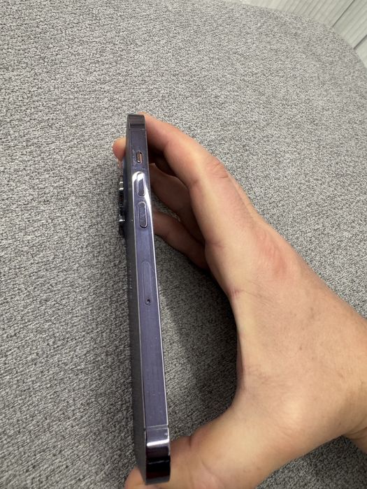 iPhone 14 pro в хорошем состоянии
