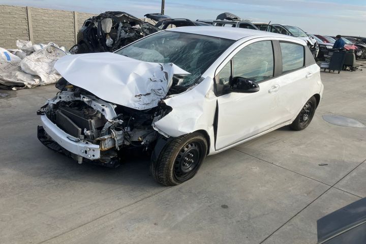 Macara geam spate stanga manuala Toyota Yaris XP130