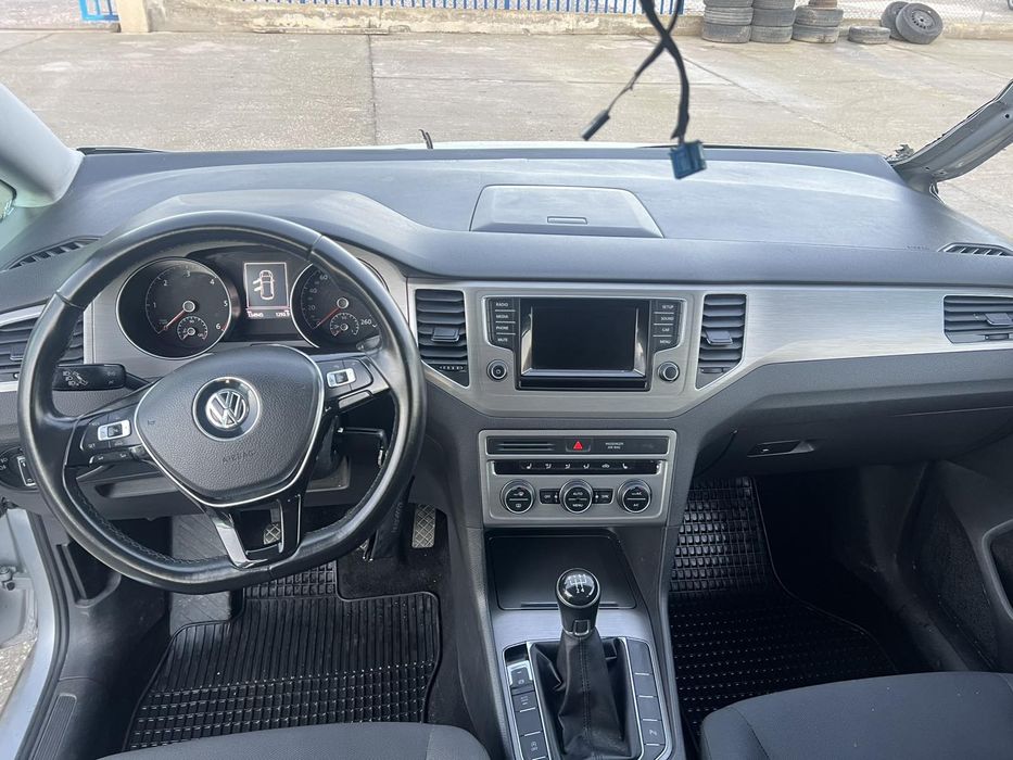 Vw Sportsvan 1.6 TDI 110кс.евро 6 2016г.