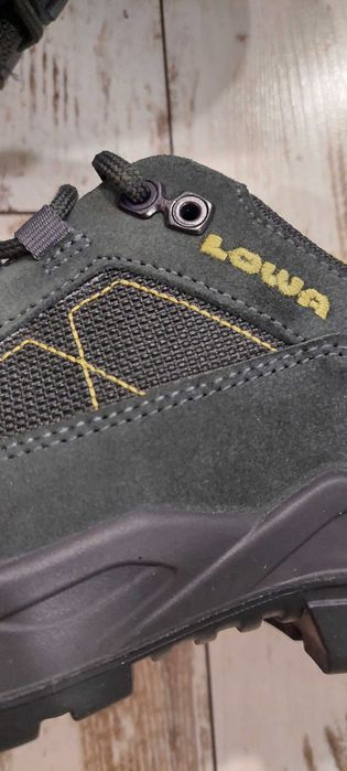 Lowa Toledo GTX Low Men / 41,5 / GORE-TEX / туристически обувки
