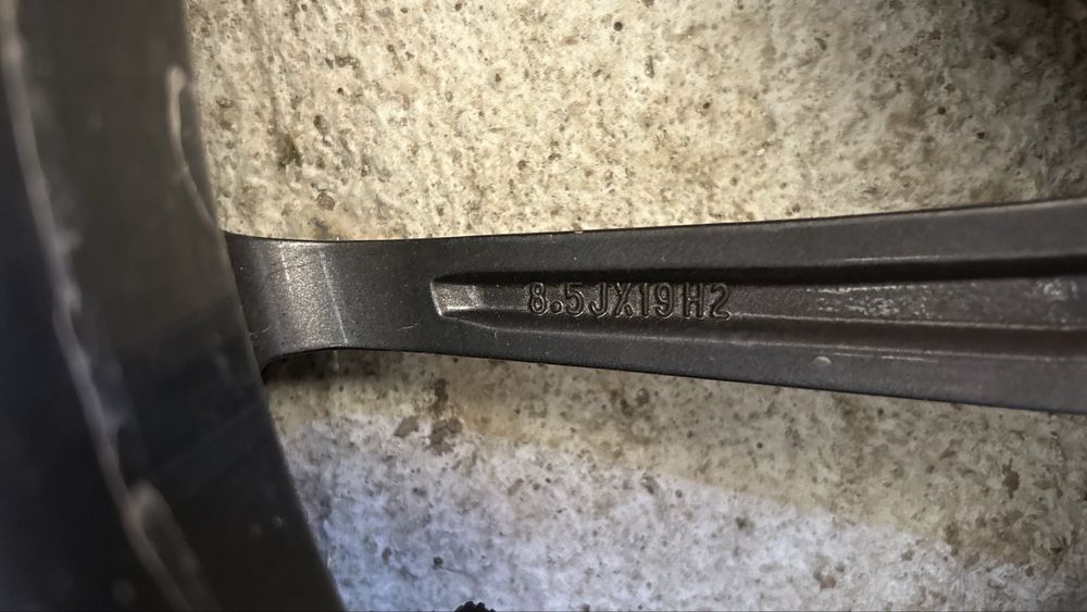 Джанти с гуми за пежо 508