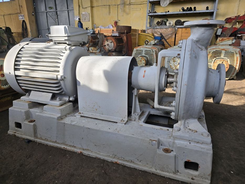 Неръждаема Центробежна помпа  тип АХ125 -100 - 400К-СД-У2 / 55 квт.