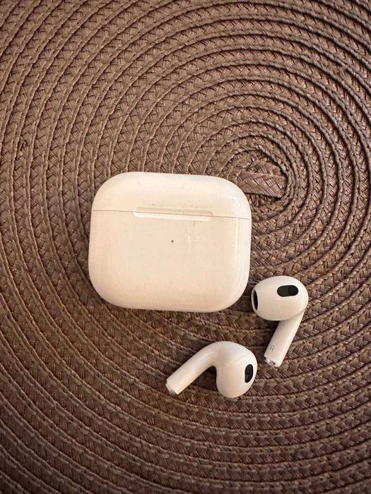 Casti in ear wireless Airpods 3