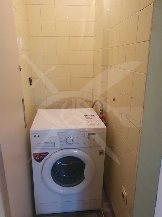 Продава се Тристаен апартамент в Варна, Център - 90 кв.м за 1989 €/кв.м - Снимка #8