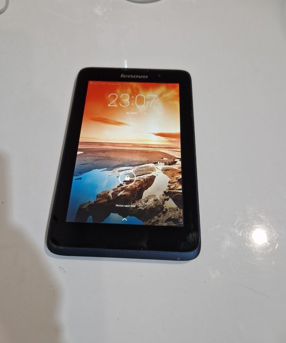 Tableta Lenovo cu android 4.4.4