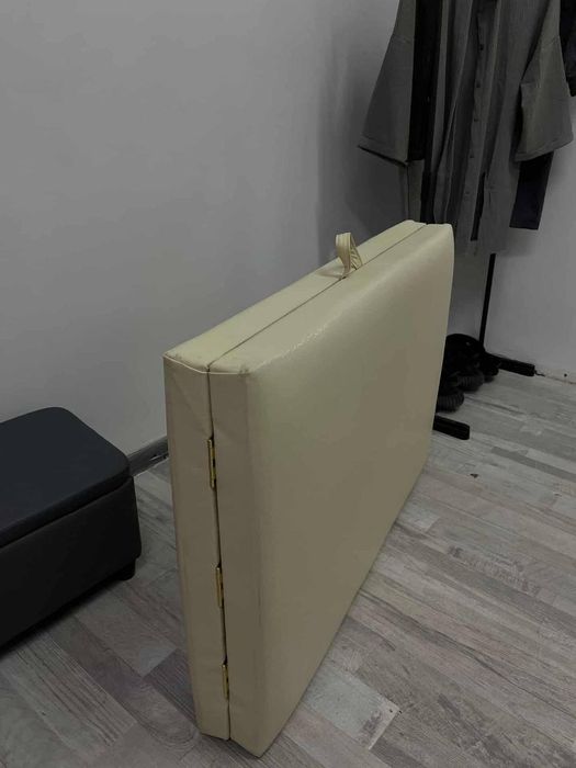 Складная кушетка