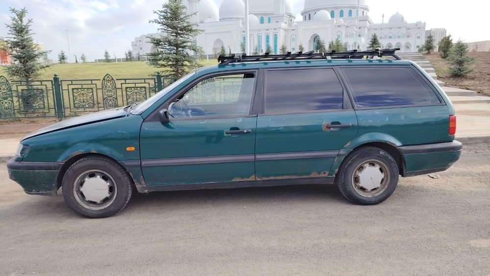 Пассат б4 универсал. Бензин газ. 1995 жылғы