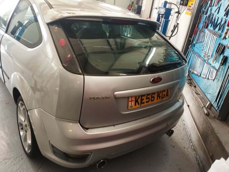 1.6 бензин има катализатор продава се цяла