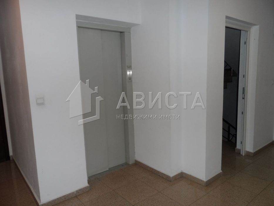 Дава се под наем Едностаен апартамент в София, Гоце Делчев - 32 кв.м за 331.5 € - Снимка #3