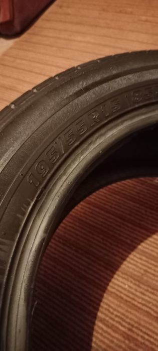 Продам летнюю резину на 15