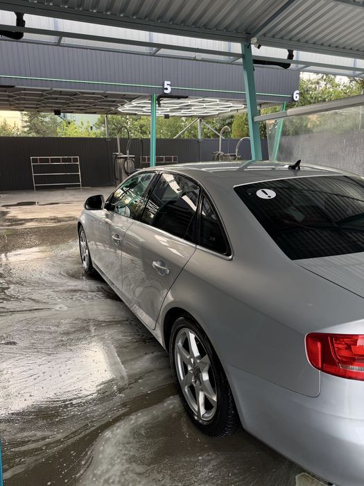 AUDI A4 0 — imagine 2