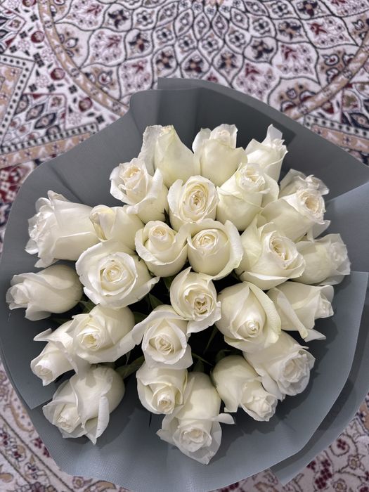 цветы (белые розы)