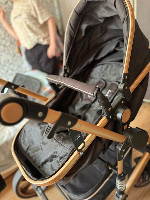 Продам детскую коляску